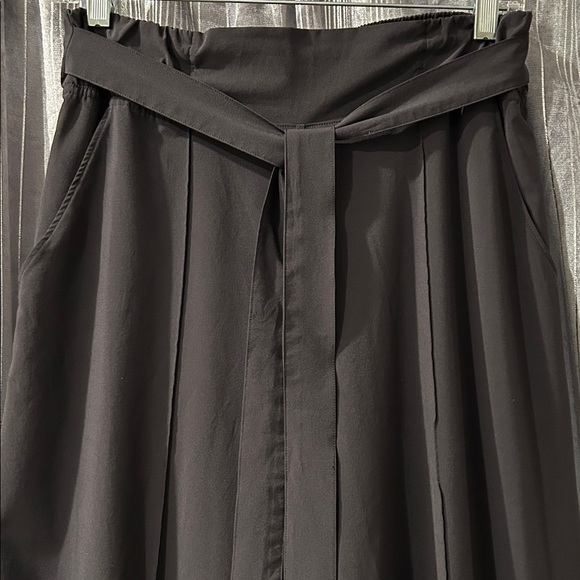 lululemon athletica Black Wide Leg Pants with Waist Tie 3/4 length - Picture 2 of 4